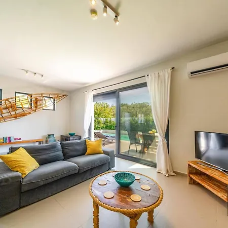 Thalassa Ixia By Vila Ialysos (Rhodes)