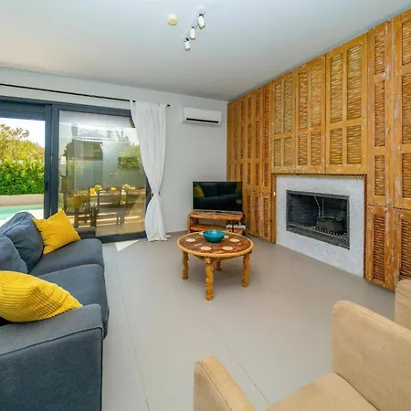 Villa Thalassa Ixia By *