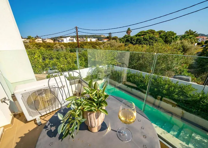 Thalassa Ixia By * إياليسوس