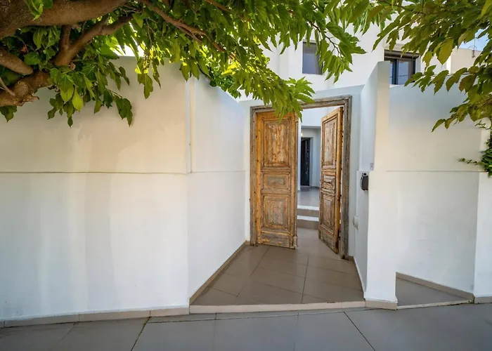 Villa Thalassa Ixia By *